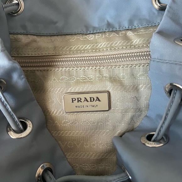 Prada small re-nylon backpack - Picture 4 of 8